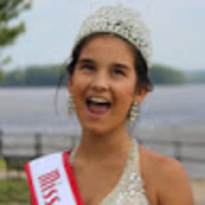 Meet your Posher, Ella